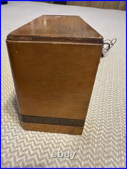 Emerson Ingraham (1940)'s Antique / Vintage AM Tube RadioRARE Emerson Ingraham (1940)'s Antique / Vintage AM Tube RadioRARE