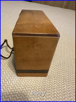 Emerson Ingraham (1940)'s Antique / Vintage AM Tube RadioRARE Emerson Ingraham (1940)'s Antique / Vintage AM Tube RadioRARE