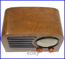 Emerson Model 544 Vintage Art Deco Wood Cased Table Top Tube Radio