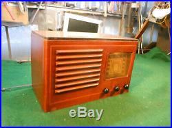 Emerson Old Antique Wood Tube Vintage Working Radio