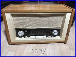 Emud T-7 vintage tube radio