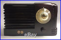 Exceptional Antique Vintage 1949 RCA Baby Nipper Compact Bakelite Tube Radio