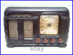 FADA 790 VINTAGE ANTIQUE BAKELITE AM FM TUBE RADIO Plays withIssue FADA 790 VINTAGE ANTIQUE BAKELITE AM FM TUBE RADIO Plays withIssue