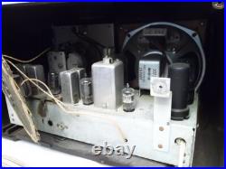 FADA 790 VINTAGE ANTIQUE BAKELITE AM FM TUBE RADIO Plays withIssue FADA 790 VINTAGE ANTIQUE BAKELITE AM FM TUBE RADIO Plays withIssue