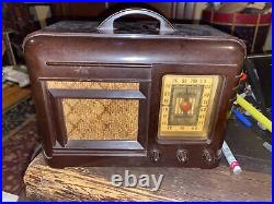 Fada Art Deco style vintage bakelite tube radio Fada Scope