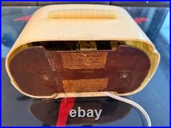 Fada Radio Vintage Cloud 845 Nice Works, Read Descrip, See Pictures