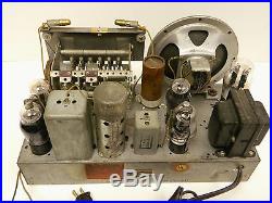 GORGEOUS VINTAGE PRE WAR 1939 MOTOROLA TABLE RADIO AM & SW RESTORED WORKS GREAT