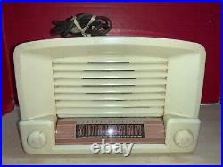 General Electric Vintage Bakelite Model 114 AM Tube Radio