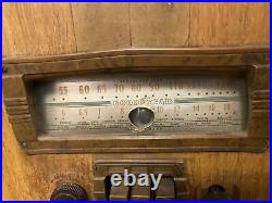 Good Year Wings Tube Radio Vintage SWithMIDDLE WAVE/BROADCAST UNKNOWN CONDITION