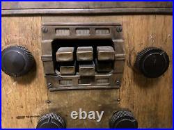 Good Year Wings Tube Radio Vintage SWithMIDDLE WAVE/BROADCAST UNKNOWN CONDITION