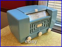 Gorgeous RCA Victor Vintage AM Tube Radio in Turquoise Blue 66X11 Tested/Works