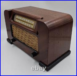 Great Original Condition Philco Model 42-321 Vintage Tube Working AM Radio