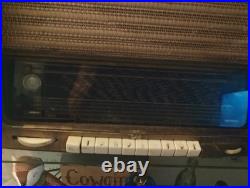 Grundig 4010 Vintage Wooden Tabletop Tube Radio with Push-Button Tuning