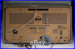 Grundig Model 2540 tube radio (AM/FM/SW) Vintage