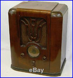 Huge Vintage Art Deco Grunow Living Tone Model 750 Tombstone Tube Radio
