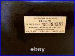 High fidelity Vintage Philips 263-2 Radio Record Player Console Made in Canada