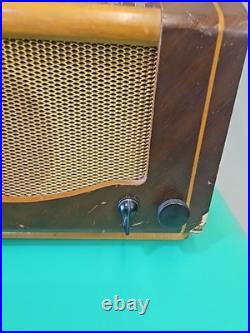 Invicta Model 72/73 Vintage Tube Radio Shortwave MW LW England Parts Repair