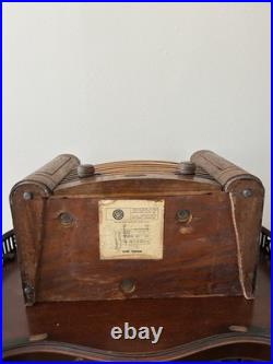 King Model 4602 Vintage Wooden Tube Radio All Original, AA5 Chassis, Untested