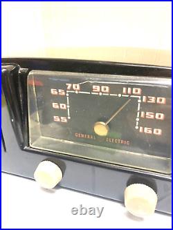 MCM VTG General Electric GE AM Bakelite Tube Radio Model # 412 Art Deco PROP