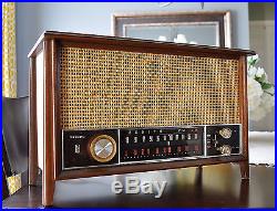 MINT Antique Vintage ZENITH T2542 / K731 Wood MCM DECO Tube Radio Works Great