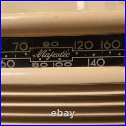 Majestic Vintage Beige Tabletop AM Tube Radio with Built-In Antenna Table