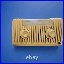 Mitchell Lullaby Bed Lamp Radio Vintage Tube Radio / WORKS