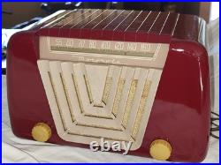 Motorola 68x 11Q Vintage Bakelite Tube Radio 1949 Art Deco