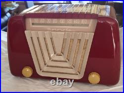 Motorola 68x 11Q Vintage Bakelite Tube Radio 1949 Art Deco