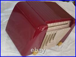 Motorola 68x 11Q Vintage Bakelite Tube Radio 1949 Art Deco