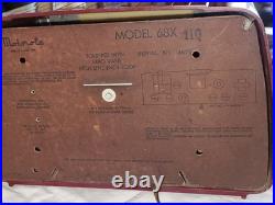 Motorola 68x 11Q Vintage Bakelite Tube Radio 1949 Art Deco