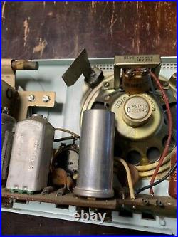 Motorola AM Tube Radio Vintage