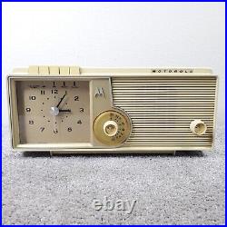 Motorola Model C5W Tube Radio Clock AM Pushbutton White 1960's Vintage MCM Works