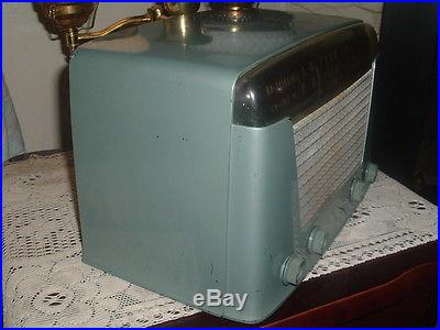 NICE OLD VINTAGE 1949 SILVERTONE TUBE BAKELITE AM FM RADIO RESTORED WORKS GREAT