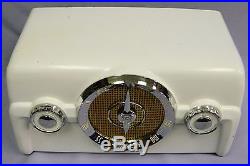 Nice Vintage 1950 Crosley 10-135 White Dashboard Bakelite Radio Upgraded Works