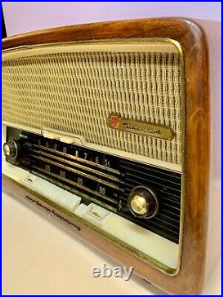 NORDMENDE Sterling Turandot Vintage Tube Am/FM Radio USED