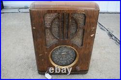 Nice Vintage 1930's Zenith Model 6-S-229 Tombstone Tube Radio