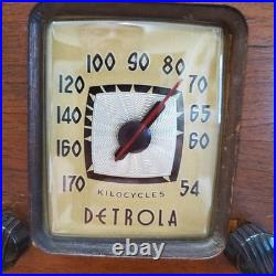 Nice Vintage 1941 Detrola Radio 429 Looks and Plays Nice See Video
