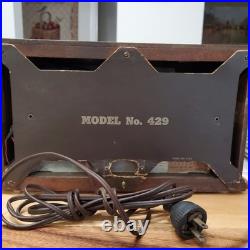 Nice Vintage 1941 Detrola Radio 429 Looks and Plays Nice See Video
