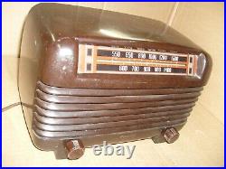 Nice Vintage PHILCO TRANSITONE 48-250 Bakelite Tube Radio Hums