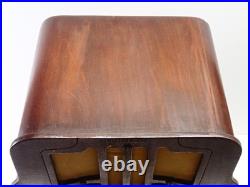 Nice Vintage Philco Model 610 Wood Tombstone Tube Cathedral Radio Working