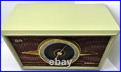 Nice Vintage RCA Victor AM/FM/Phono Radio Livingston Golden Throat Tested