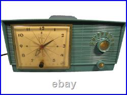 Nice Working Vintage Blue RCA Victor 6-C-5 Radio