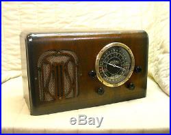 Old Antique Wood Air Castle Vintage Tube Radio Restored & Working Table Top