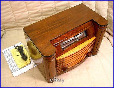 Old Antique Wood Air King Vintage Tube Radio Restored & Working Table Top
