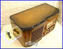 Old Antique Wood Airline Vintage Tube Radio Restored & Working with Tuning Eye