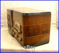 Old Antique Wood Airline Vintage Tube Radio Restored & Working with Tuning Eye