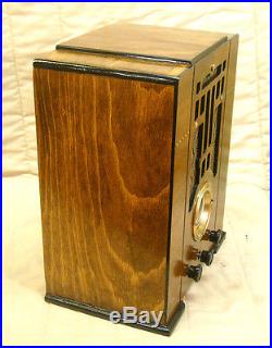 Old Antique Wood Coronado Vintage Tube Radio Restored & Working Tombstone