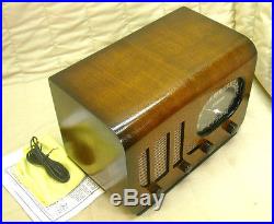 Old Antique Wood Howard Vintage Tube Radio Restored Working Art Deco Table Top
