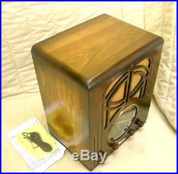 Old Antique Wood Knight Vintage Tube Radio Restored Working Art Deco Tombstone