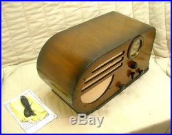Old Antique Wood Philco Vintage Tube Radio Restored & Working Art Deco Bullet